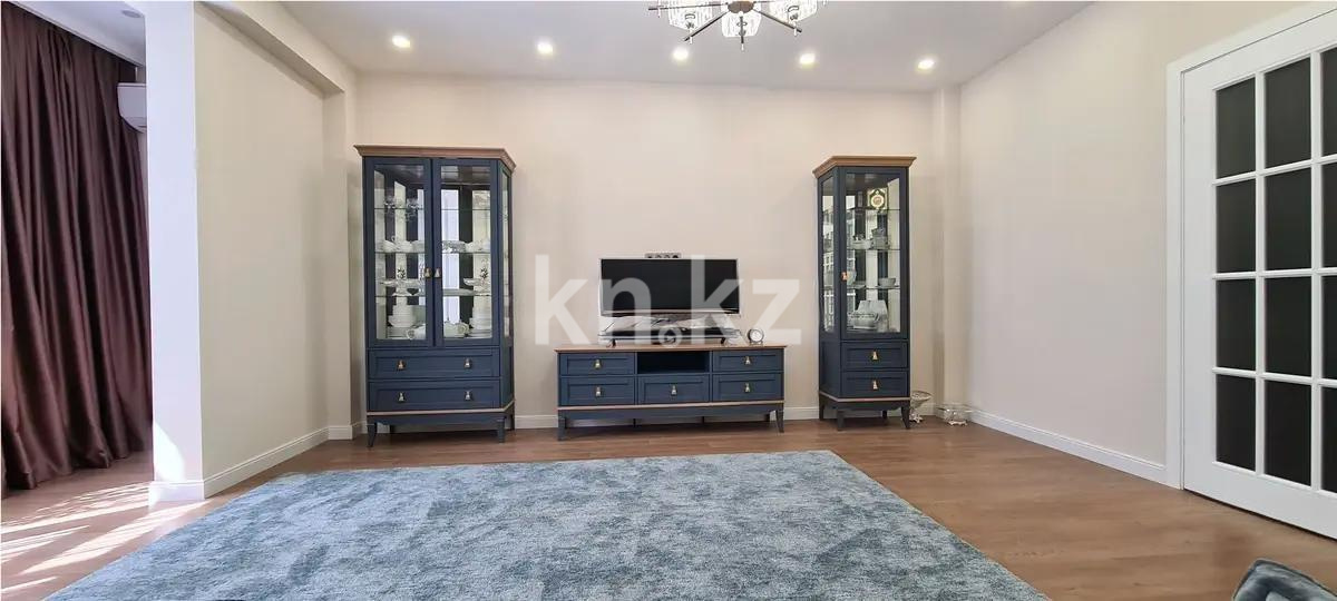 Продажа 3-комнатной квартиры, 107 м², ул. Досмухамедова, дом  101 в Алматы - фото 2