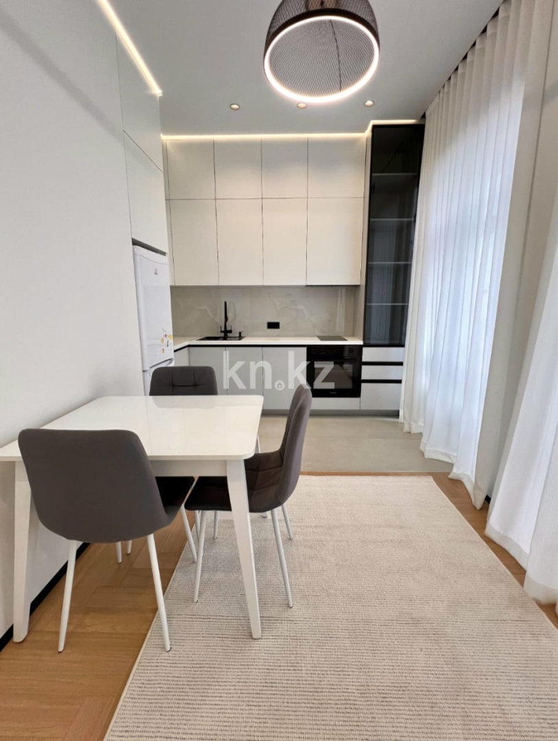 Продажа 2-комнатной квартиры, 48 м², ул. Салыкова, дом  40 в Алматы - фото 2