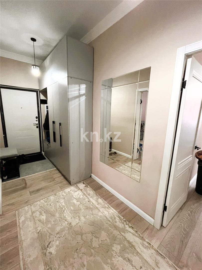 Продажа 2-комнатной квартиры, 65 м², ул. Муканова в Караганде - фото 19