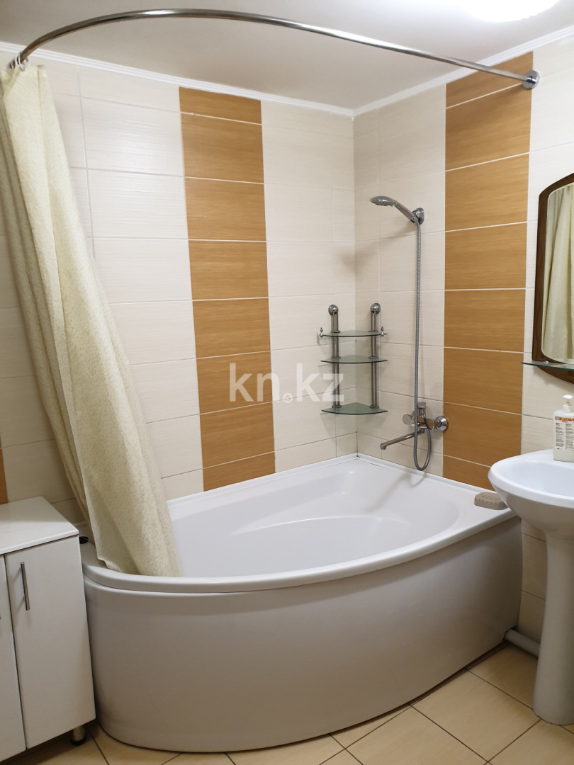 Аренда 2-комнатной квартиры, 54 м² в Караганде - фото 16