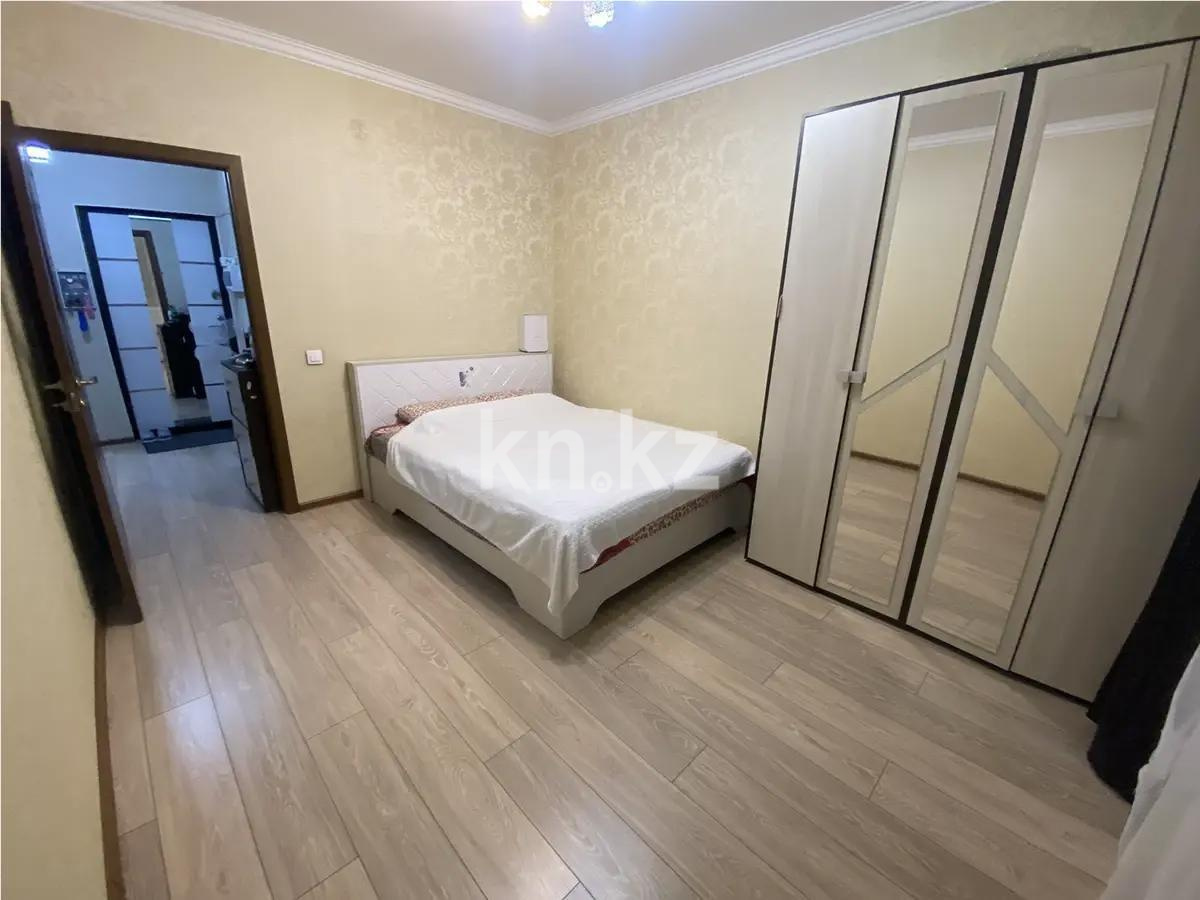 Продажа 3-комнатной квартиры, 58 м², ул. Утеген батыра, дом  17б в Алматы - фото 2