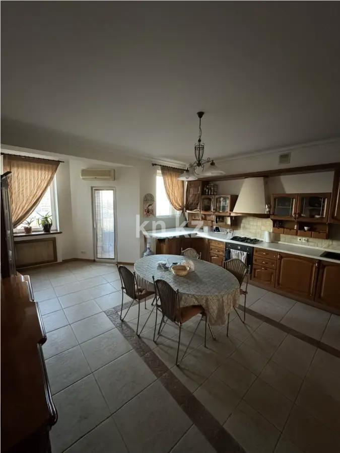 Продажа 3-комнатной квартиры, 162 м², ул. Богенбай батыра, дом  81 в Алматы - фото 4