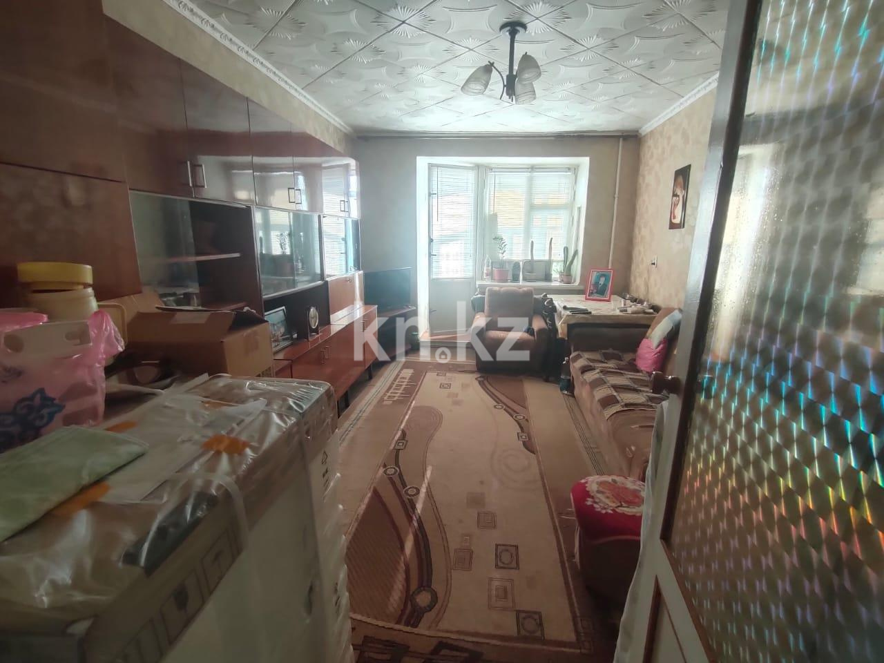 Продажа 3-комнатной квартиры, 58 м², ул. Жекибаева в Караганде