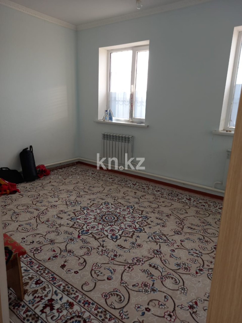 Продажа 4-комнатного дома, 100 м², Центральная, дом  1б в Таразе