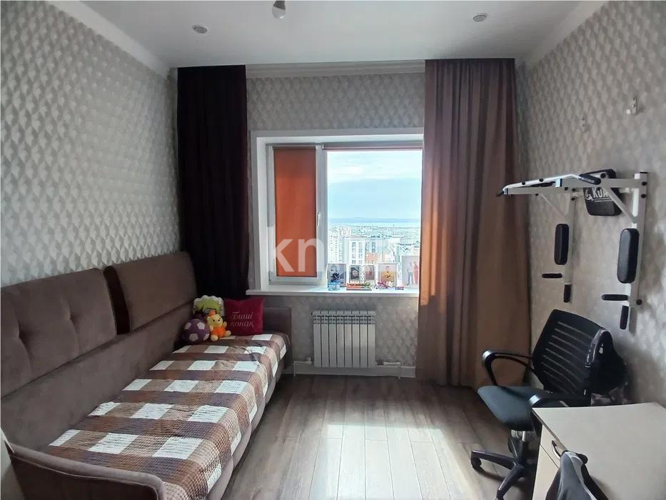 Продажа 3-комнатной квартиры, 75 м², пр. Шахтеров в Караганде - фото 2