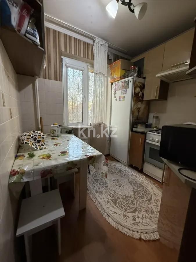 Продажа 3-комнатной квартиры, 60 м², мкр. Аксай-3, дом  12 в Алматы - фото 4
