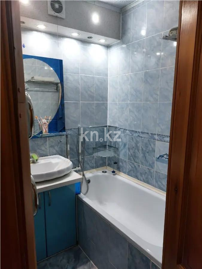 Продажа 2-комнатной квартиры, 52 м², мкр-н 11а, дом  21 в Караганде - фото 5