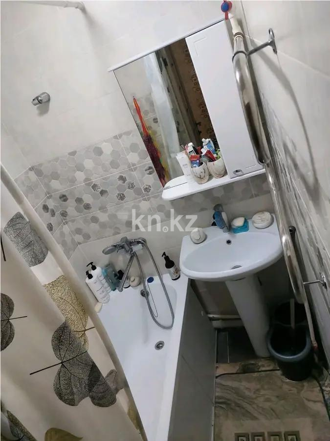 Продажа 2-комнатной квартиры, 43 м², пр. Республики, дом  10 в Караганде - фото 4