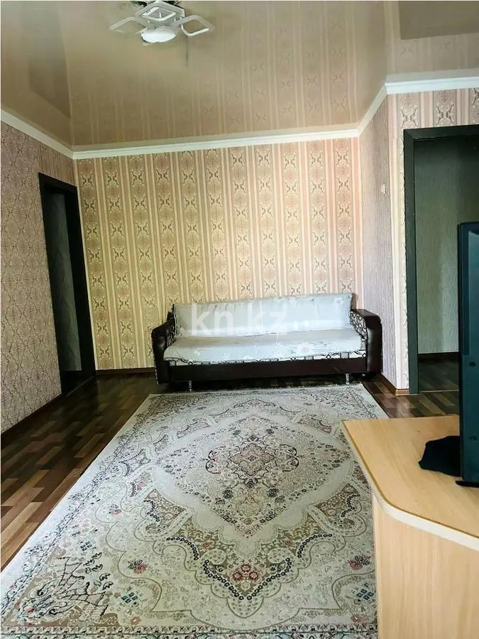 Продажа 2-комнатной квартиры, 44 м², 16 мкр., дом  37 в Караганде - фото 2