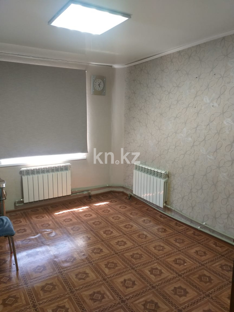 Продажа 6-комнатной квартиры, 147 м², мкр-н 4-й, дом  31 в Уральске - фото 9