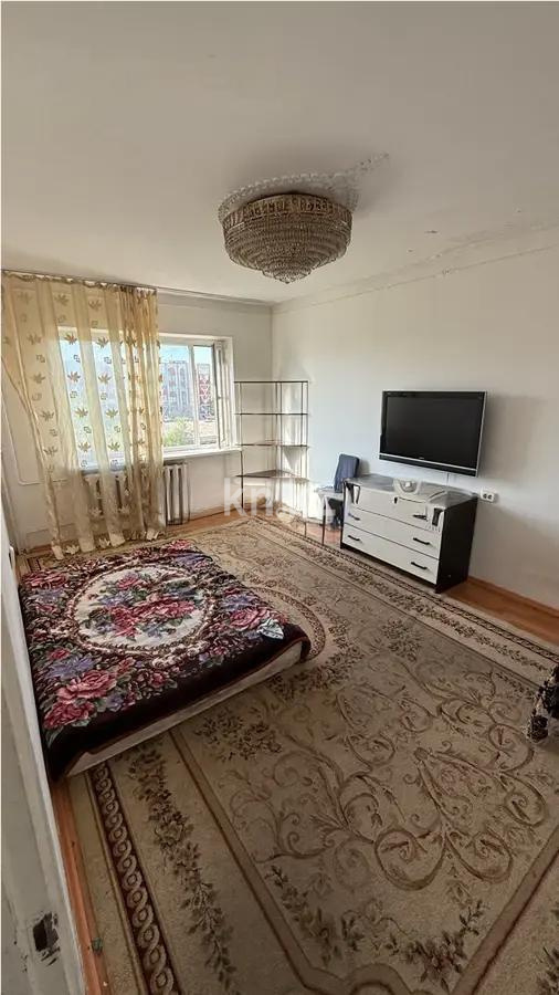 Продажа 3-комнатной квартиры, 69 м², мкр-н Аксай-4, дом  54 в Алматы