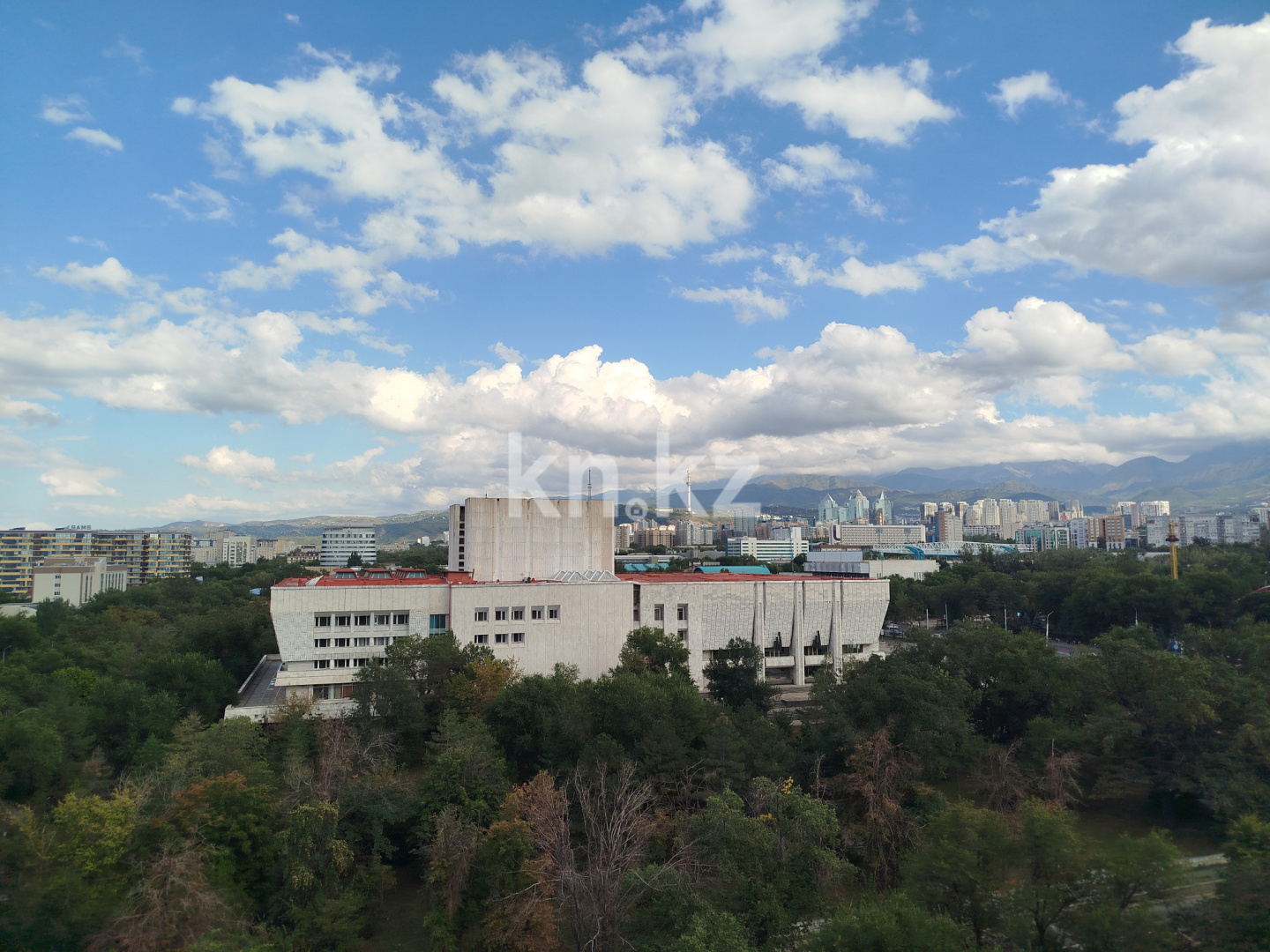 Продажа 1-комнатной квартиры, 21 м², ул. Муканова, дом  245 - ул. Курмангазы в Алматы