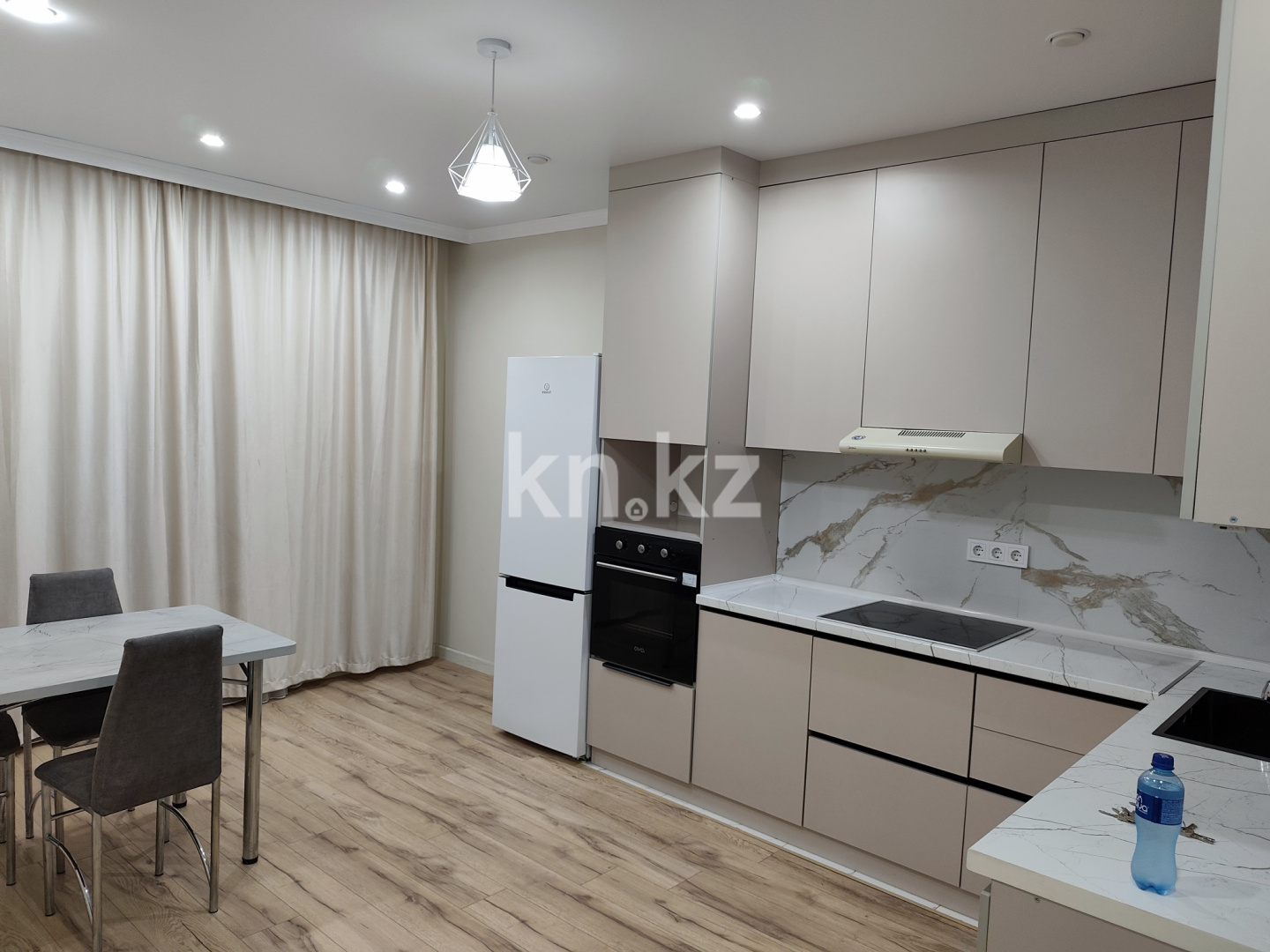 Аренда 3-комнатной квартиры, 86 м² в Астане