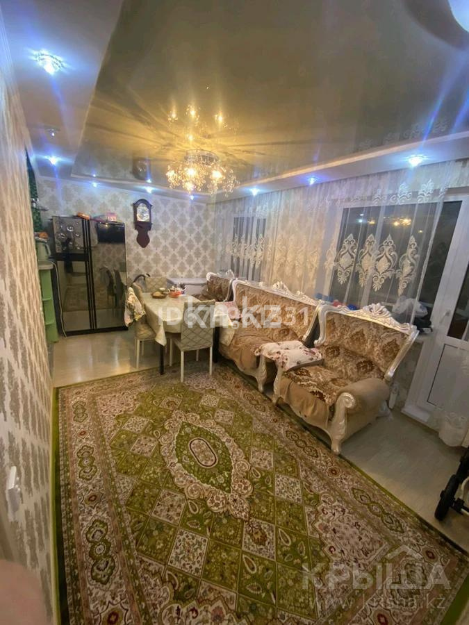 Продажа 4-комнатной квартиры, 80 м², пр. Строителей в Караганде