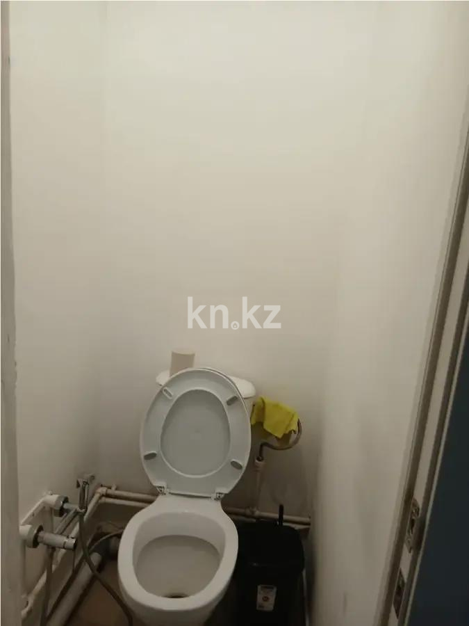 Продажа 2-комнатной квартиры, 67 м², ул. Бирюзова, дом  41 в Караганде - фото 5