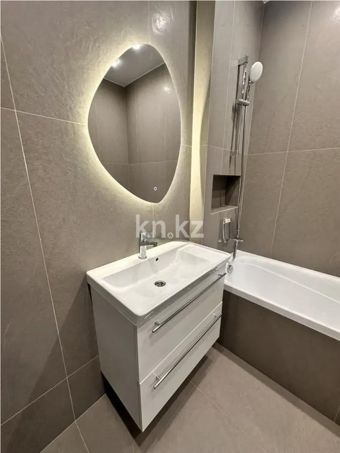 Продажа 3-комнатной квартиры, 70 м², ул. Толе би, дом  189/3 в Алматы - фото 5