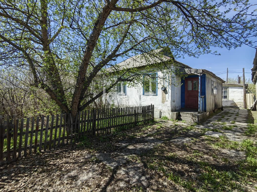 Продажа 4-комнатного дома, 73 м² в Караганде