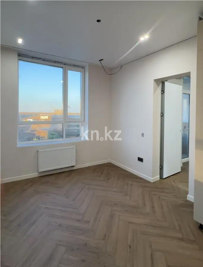 Продажа 4-комнатной квартиры, 92.8 м², ул. Е-669, дом  13 в Астане - фото 2