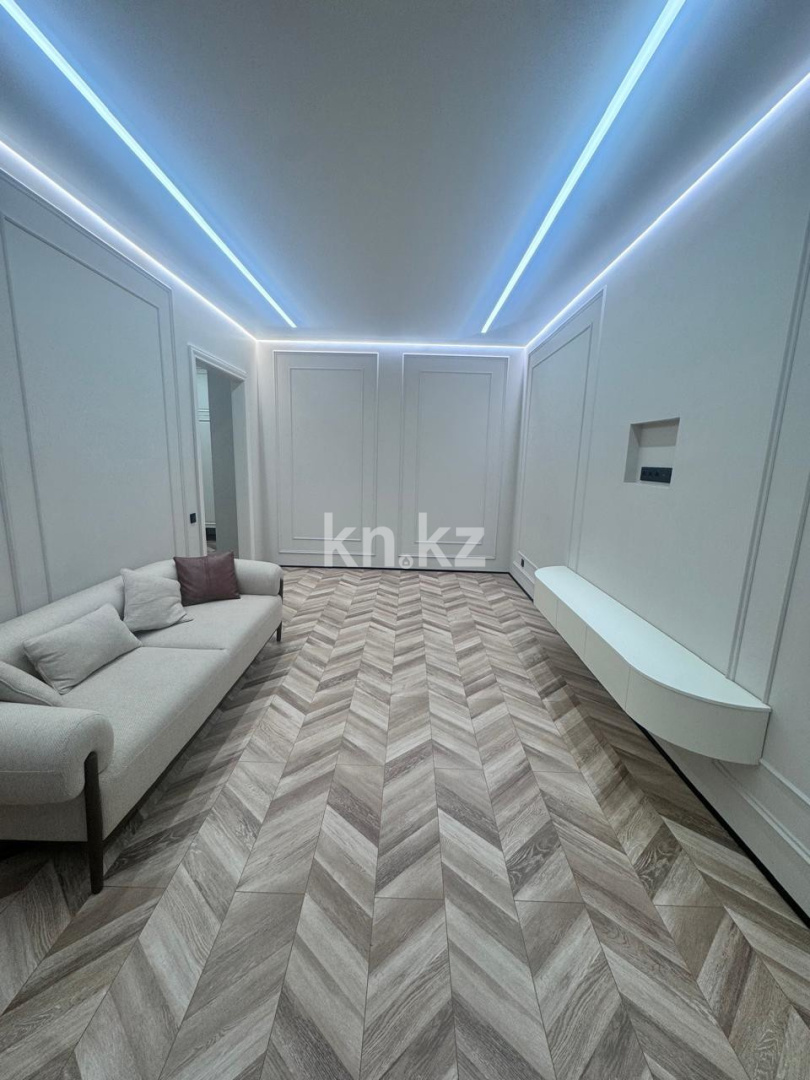 Продажа 3-комнатной квартиры, 92 м², пр. Туран, дом  52/5 в Астане - фото 2