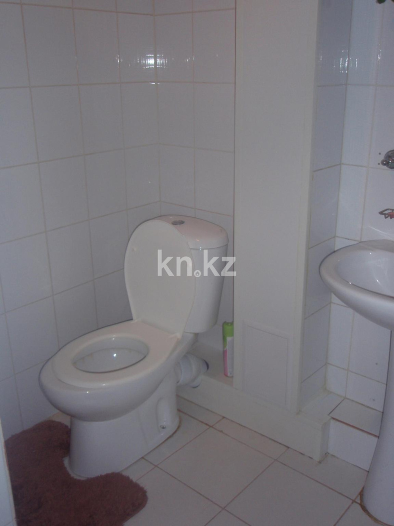 Аренда 2-комнатной квартиры посуточно, 52 м², ул. Мухита, дом  129 в Уральске - фото 6