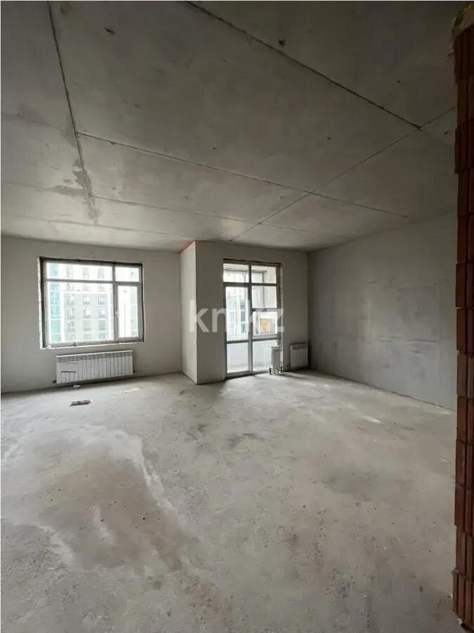 Продажа 4-комнатной квартиры, 140 м² в Караганде