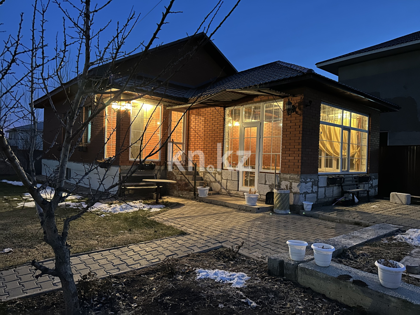 Продажа 5-комнатного дома, 136 м², E 575, дом  44 в Астане