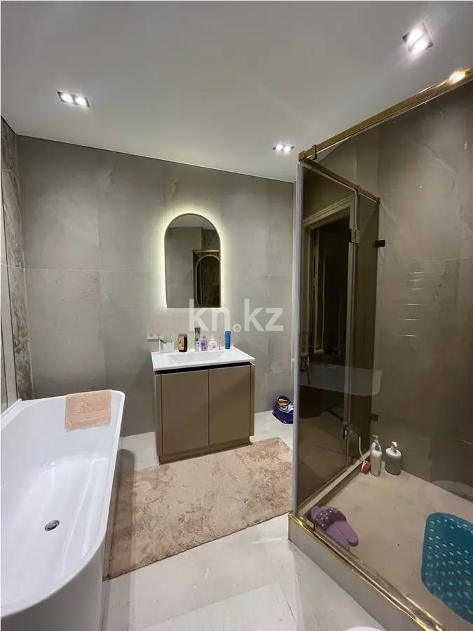 Продажа 3-комнатной квартиры, 155 м², ул. Варламова, дом  33 в Алматы - фото 8