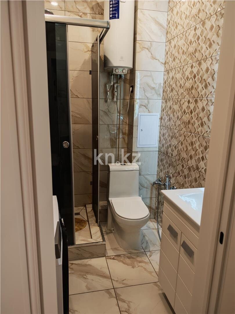 Продажа 2-комнатной квартиры, 64 м² в Караганде - фото 12