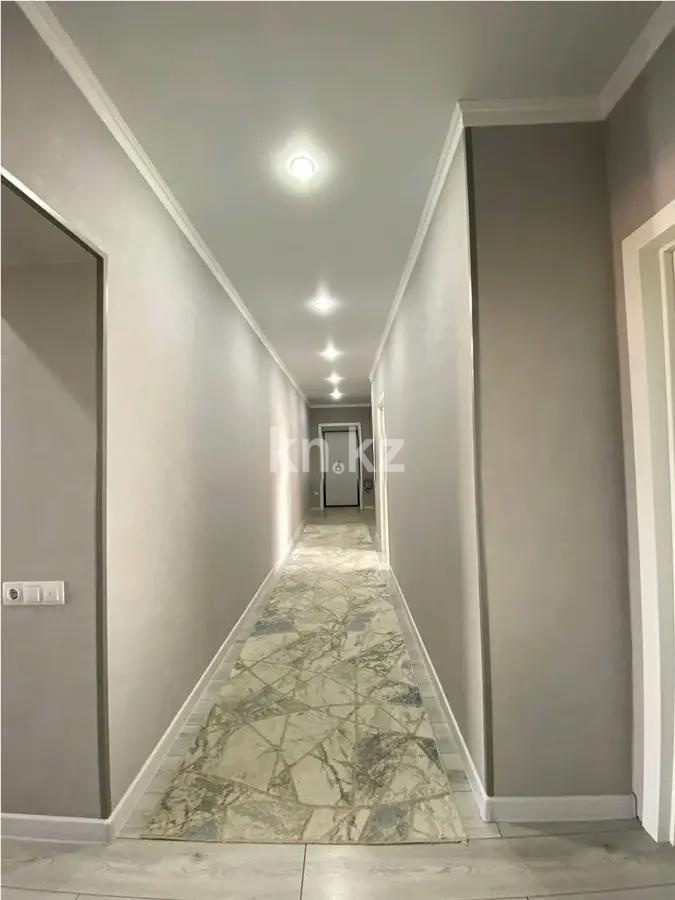 Продажа 3-комнатной квартиры, 84 м², ул. Муканова, дом  84 в Караганде - фото 7