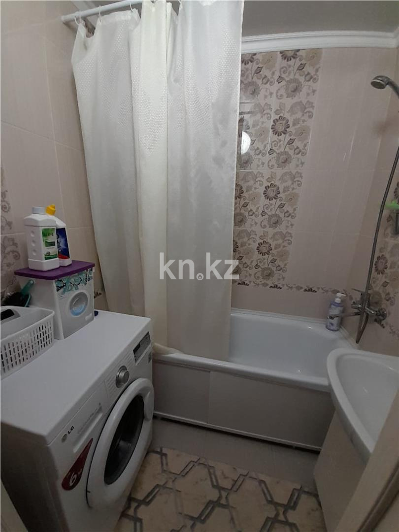 Продажа 3-комнатной квартиры, 74 м², мкр-н Голубые Пруды в Караганде - фото 5