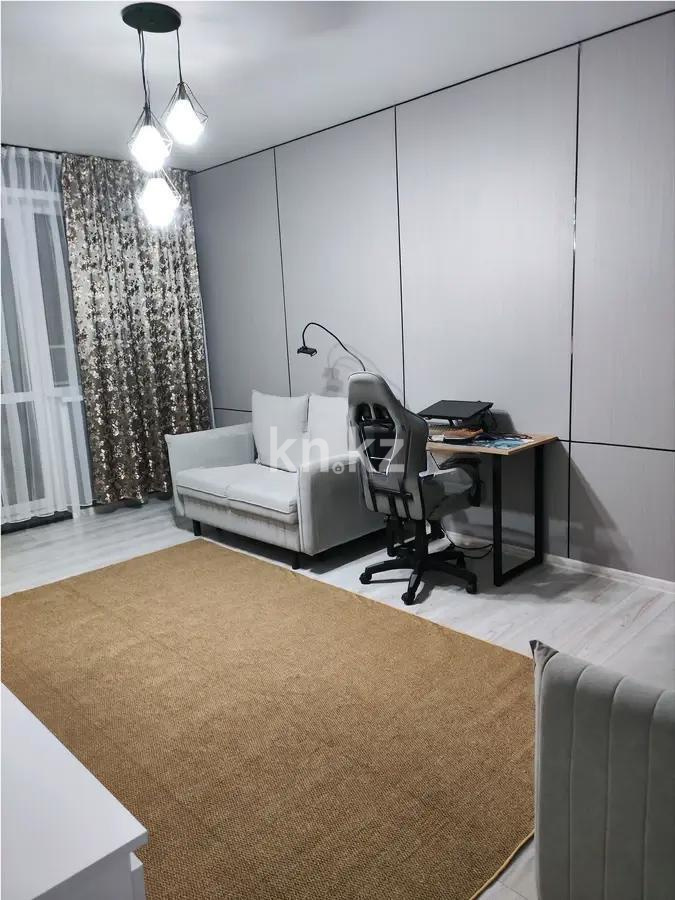 Продажа 1-комнатной квартиры, 44 м², пр. Тауелсыздык, дом  25 в Астане