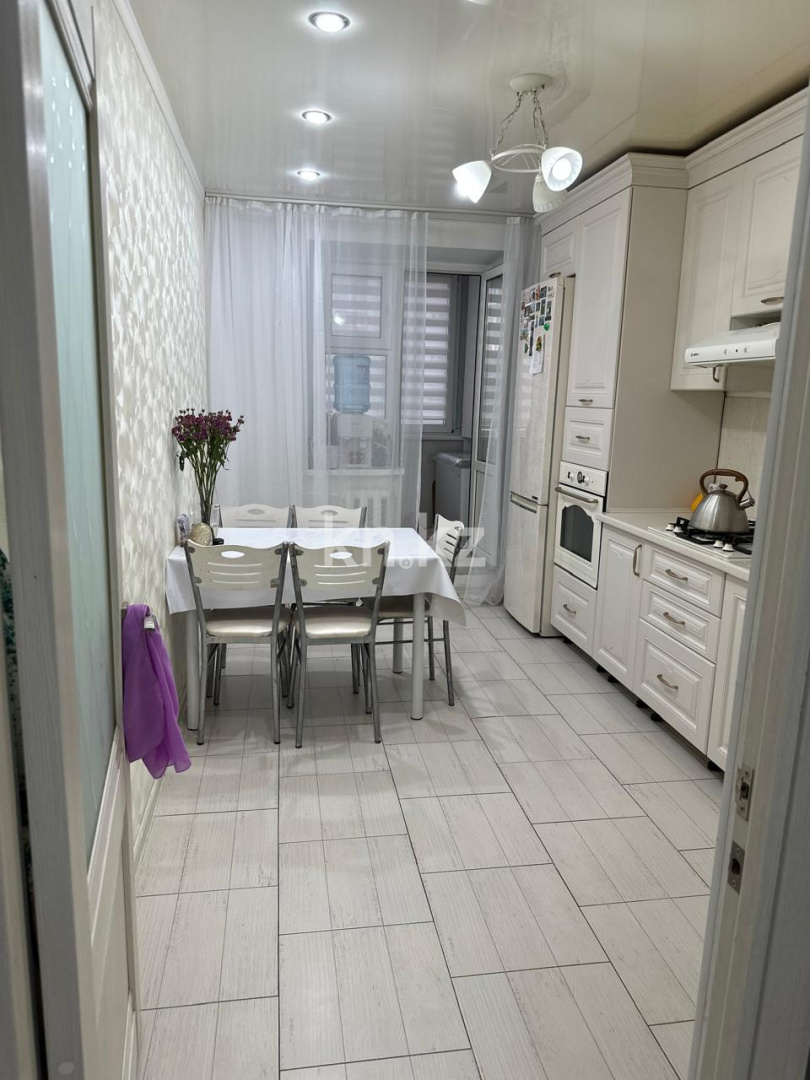 Продажа 2-комнатной квартиры, 60.8 м² в Уральске - фото 5