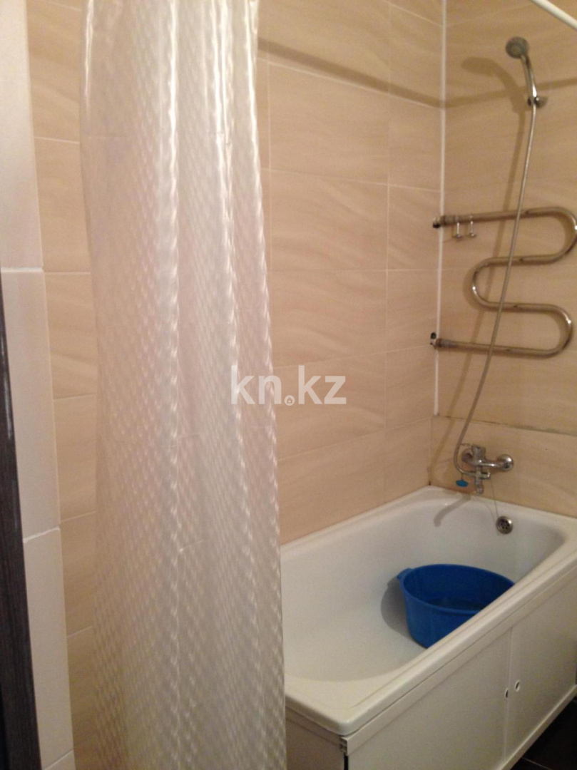 Продажа 3-комнатной квартиры, 107 м², пр. Республики, дом  1/3 в Караганде - фото 7