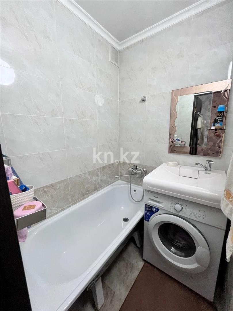 Продажа 2-комнатной квартиры, 45 м², 1 кв-л в Караганде - фото 11