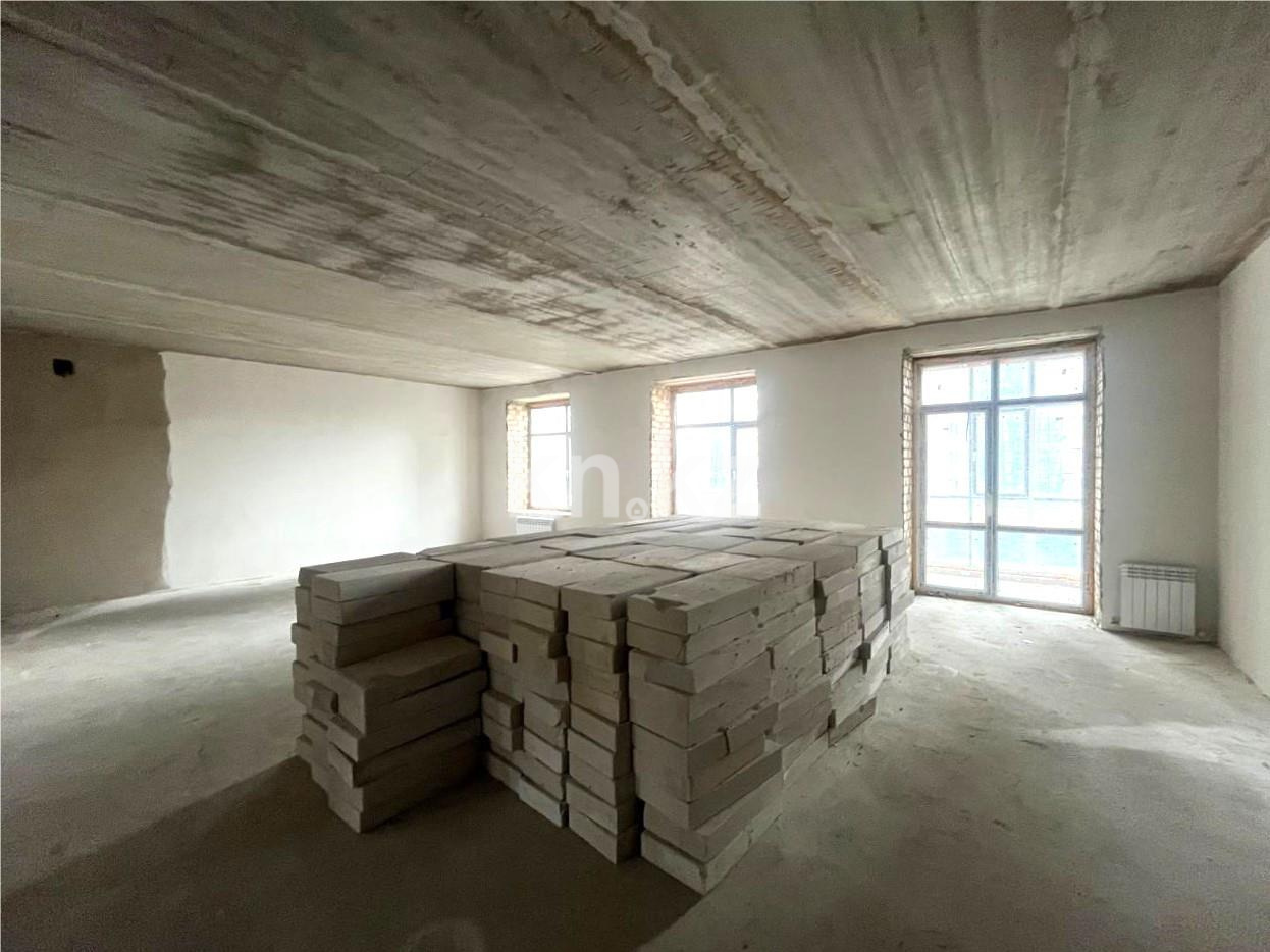 Продажа 4-комнатной квартиры, 133 м² в Караганде