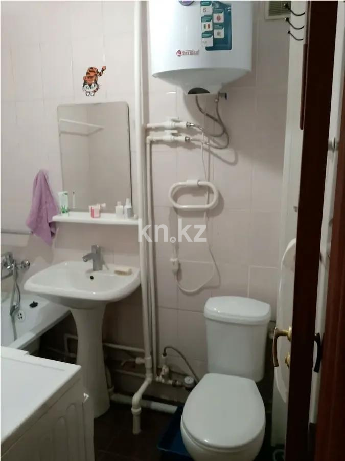 Продажа 2-комнатной квартиры, 42 м², ул. Ермекова, дом  62 в Караганде - фото 4