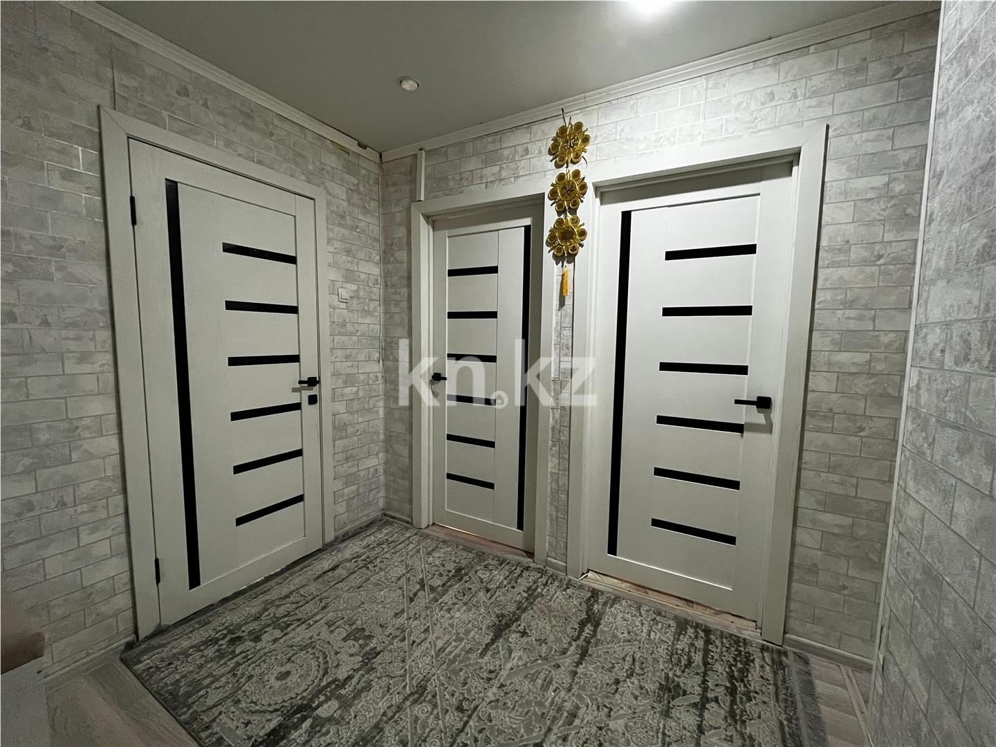 Продажа 3-комнатной квартиры, 66 м², 19-й мкр. в Караганде - фото 18