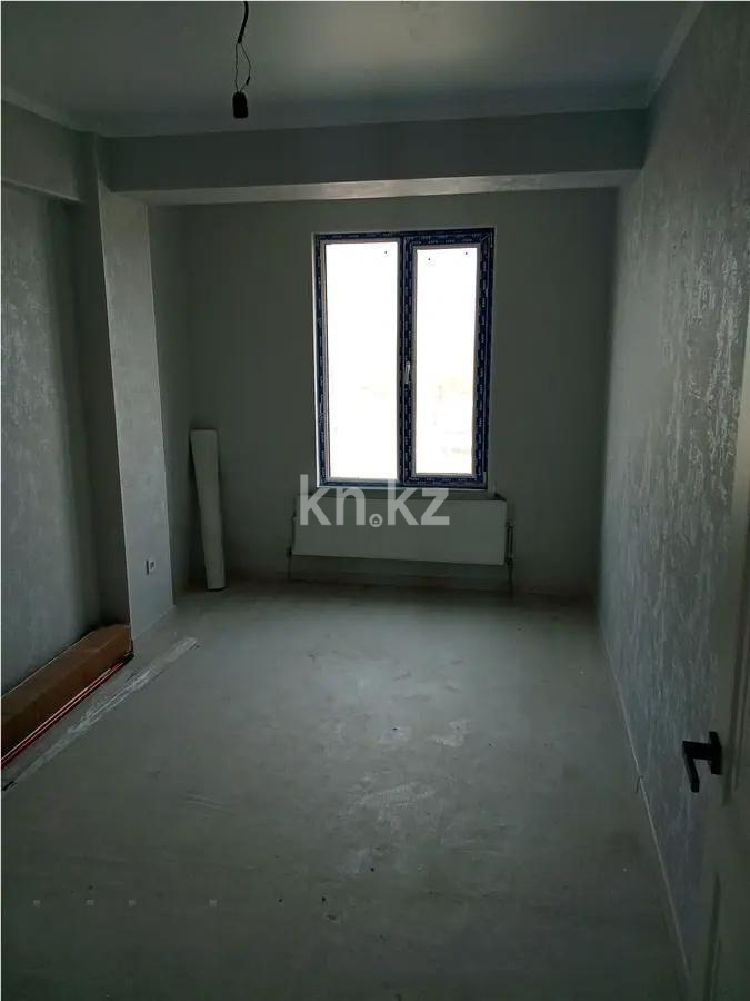 Продажа 3-комнатной квартиры, 69 м², ул. Ауэзова, дом  2/8 в Алматы - фото 2