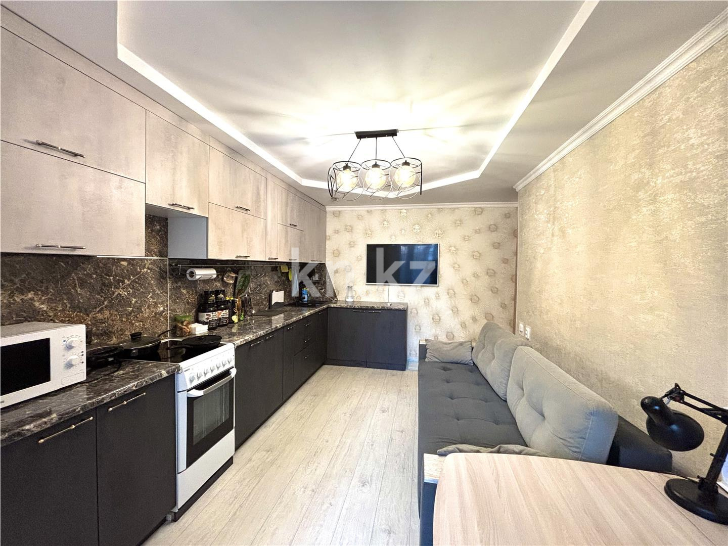 Продажа 3-комнатной квартиры, 65 м², ул. Крылова, дом  38 в Караганде - фото 2