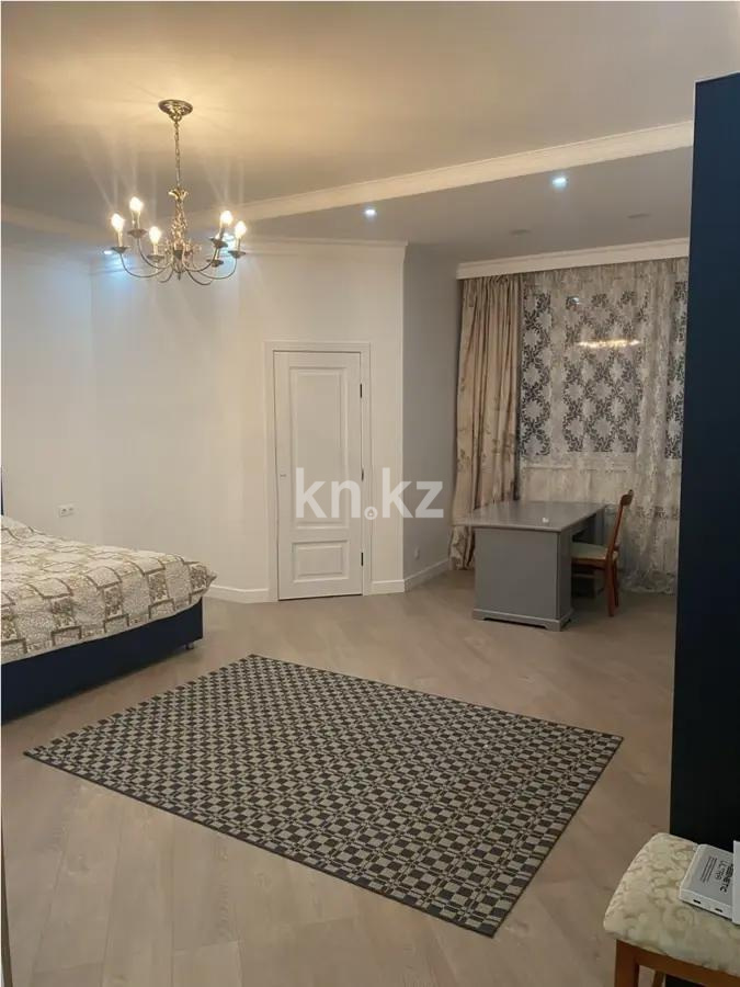 Продажа 3-комнатной квартиры, 155 м², пр. Кошкарбаева, дом  28 в Астане