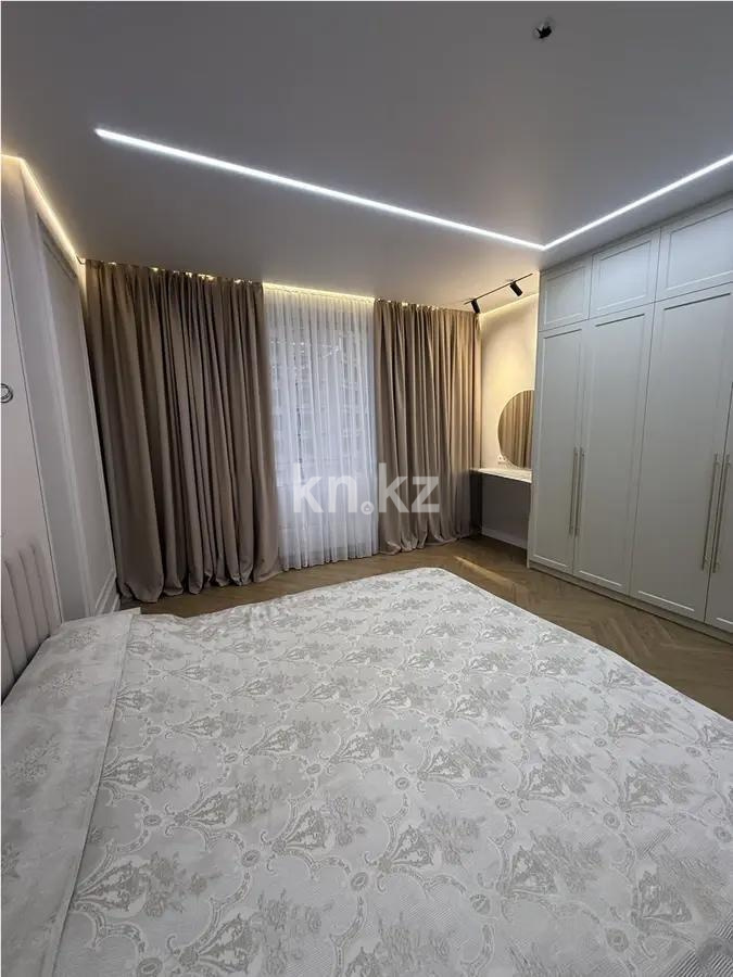 Продажа 4-комнатной квартиры, 127 м², пр. Аль-Фараби, дом  27/3 в Алматы - фото 2