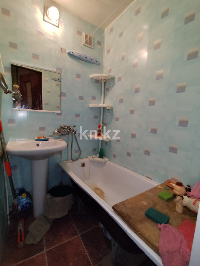 Продажа 3-комнатной квартиры, 51.5 м², ул. Оракбаева, дом  35 в Уральске - фото 10