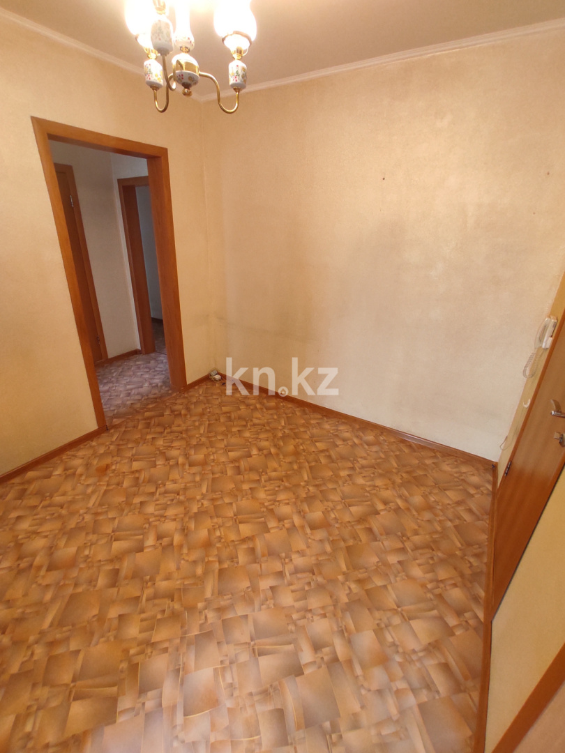 Продажа 4-комнатной квартиры, 84 м², мкр. Степной-2, дом  1 в Караганде - фото 4