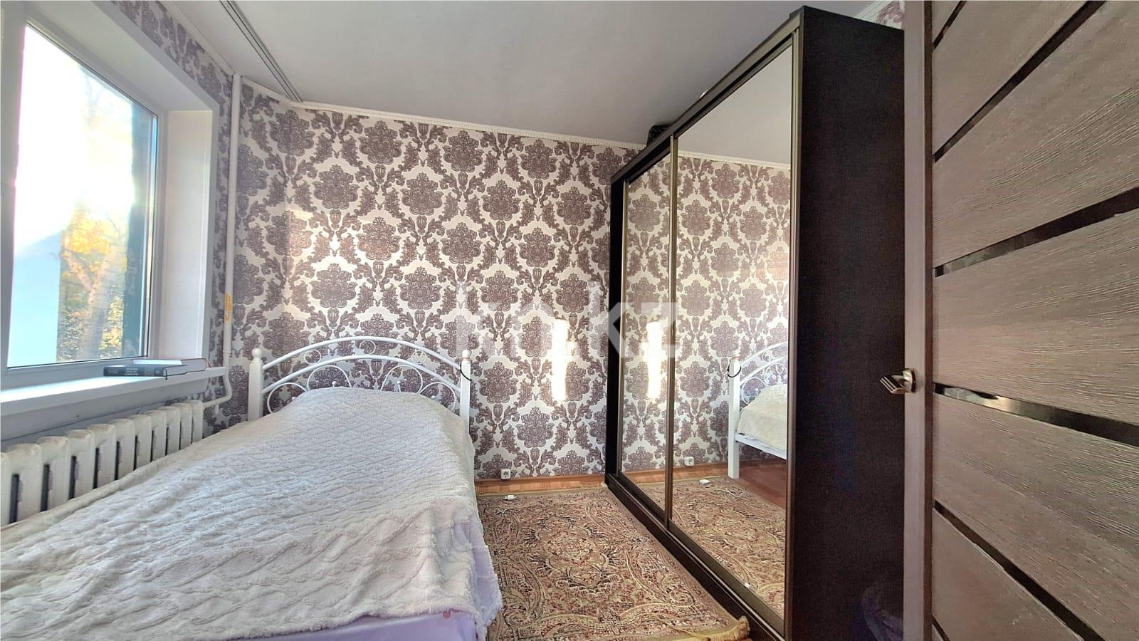 Продажа 4-комнатной квартиры, 61 м², 16 мкр. в Караганде - фото 3