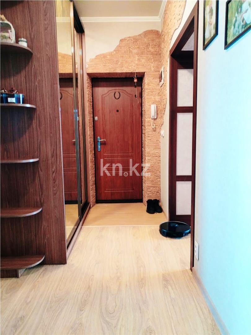 Продажа 3-комнатной квартиры, 81 м², ул. Затаевича (Зональная) в Караганде - фото 6