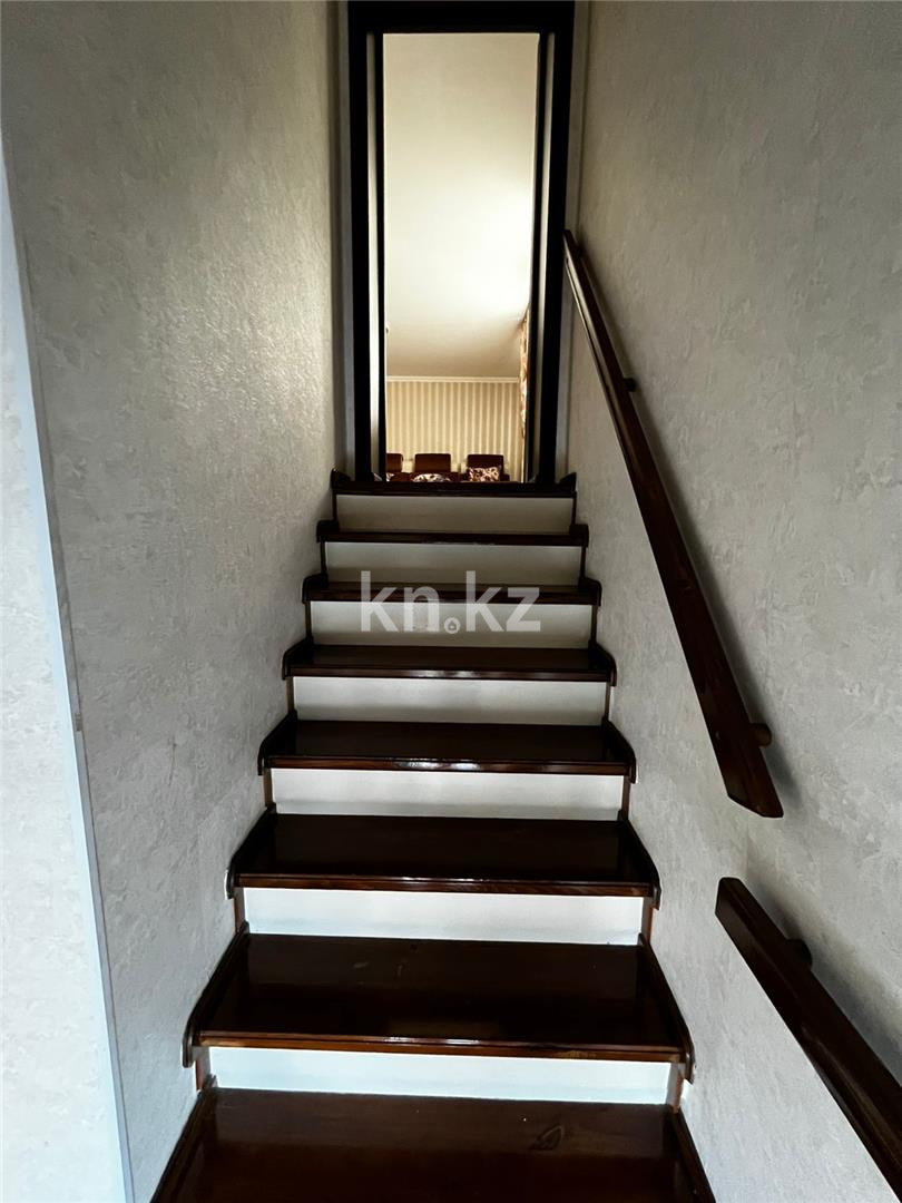 Продажа 9-комнатного дома, 370 м², Таугуль в Караганде - фото 36