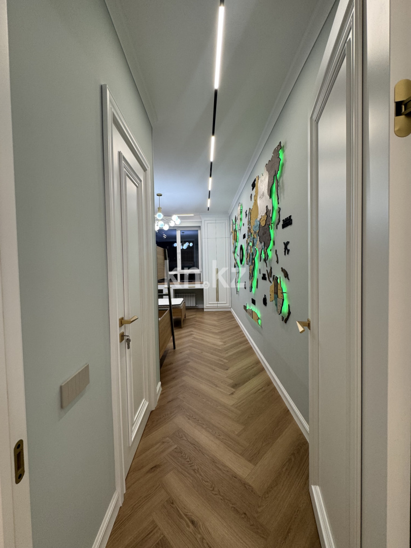 Продажа 3-комнатной квартиры, 115 м², ул. Утеген батыра, дом  11д в Алматы - фото 18