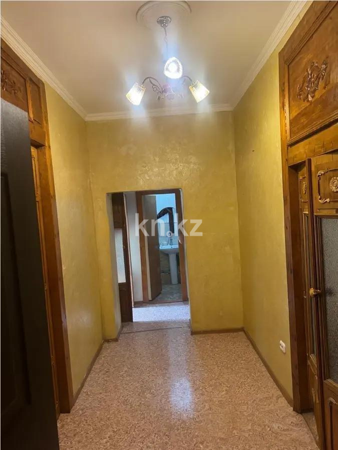 Продажа 3-комнатной квартиры, 82 м², ул. Абая, дом  30 в Караганде - фото 7