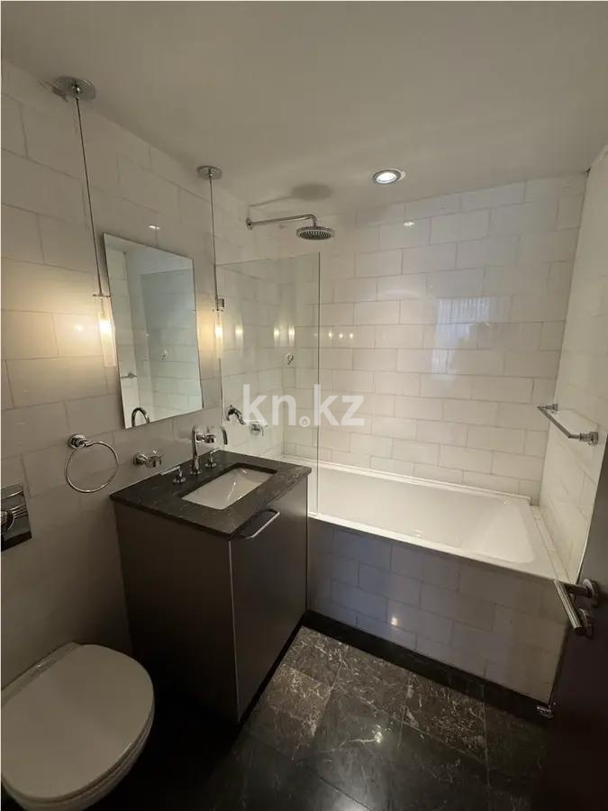 Продажа 2-комнатной квартиры, 82 м² в Алматы - фото 3