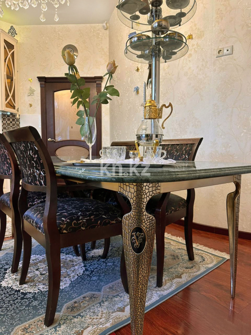 Продажа 4-комнатного дома, 295 м² в Алматы - фото 20